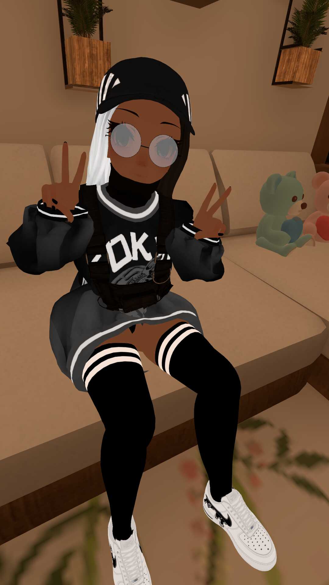 Tech Wear Girl  | PsychoUpdates Screenshot
