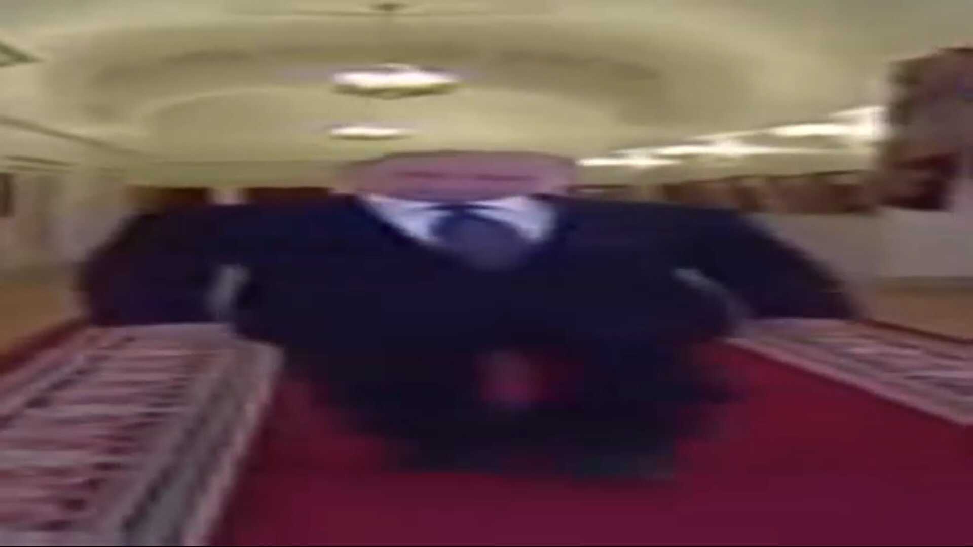 Wide Putin Screenshot